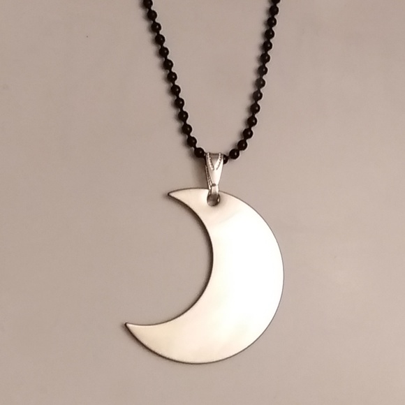 Mirror Crescent Moon Pendant Gypsy Style - Picture 2 of 8